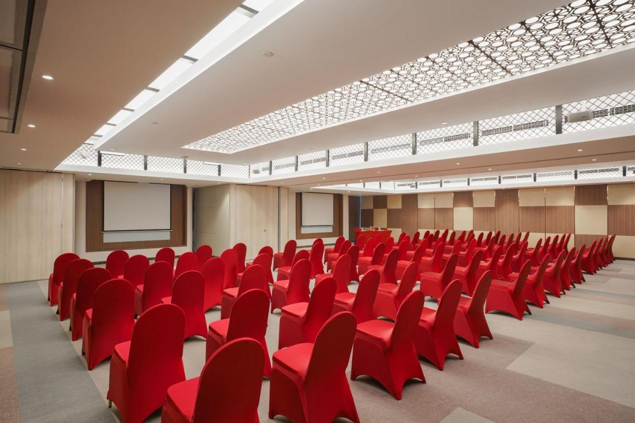 Aston Kemayoran City Hotel Джакарта Экстерьер фото