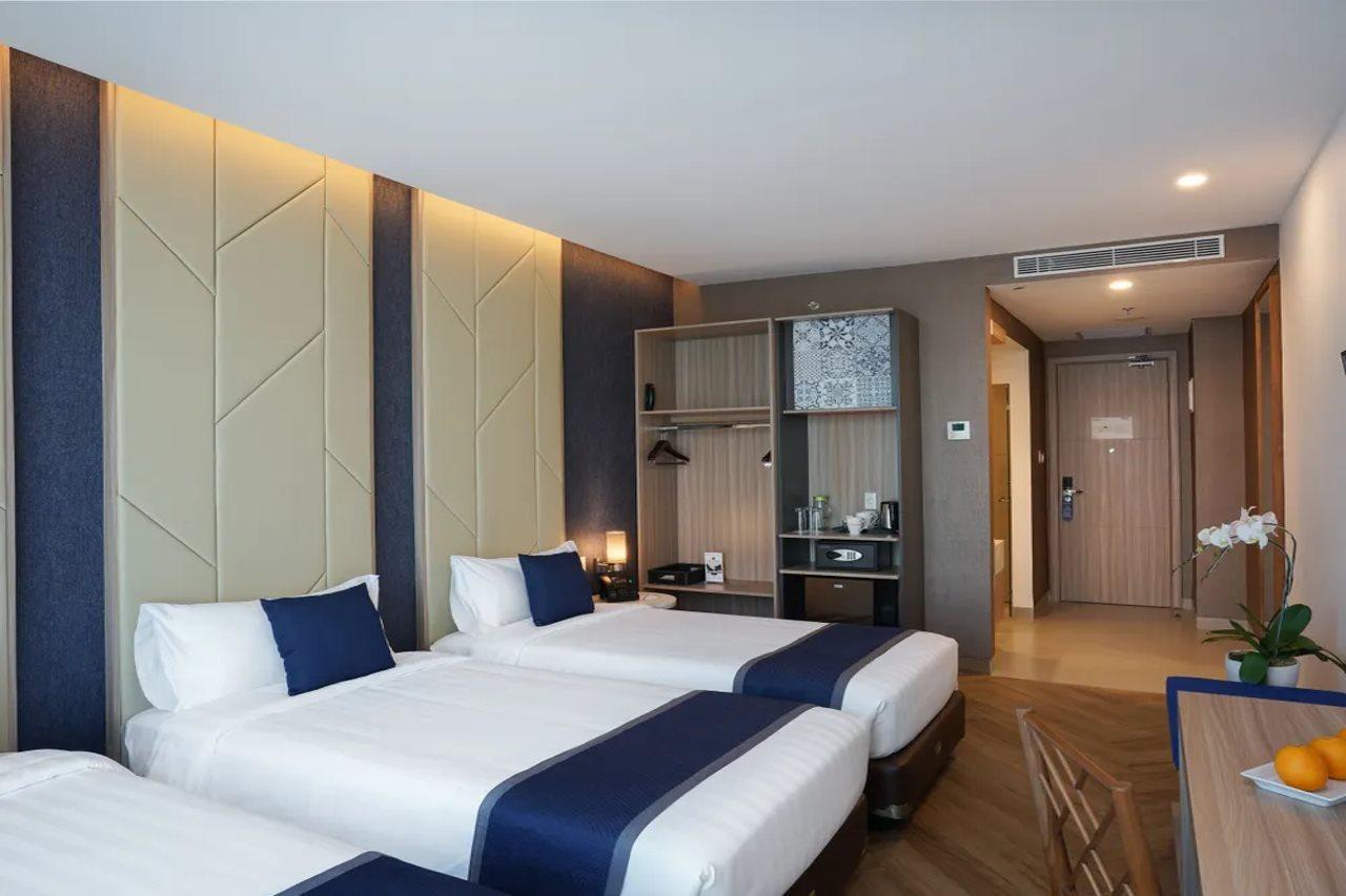 Aston Kemayoran City Hotel Джакарта Экстерьер фото